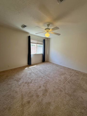 8319 Santa Clarita Street NE, Albuquerque, NM 87113