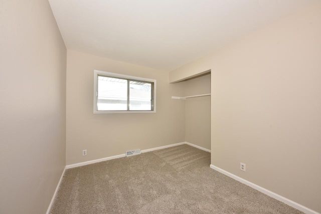 8271 N 106th STREET, Milwaukee, WI 53224