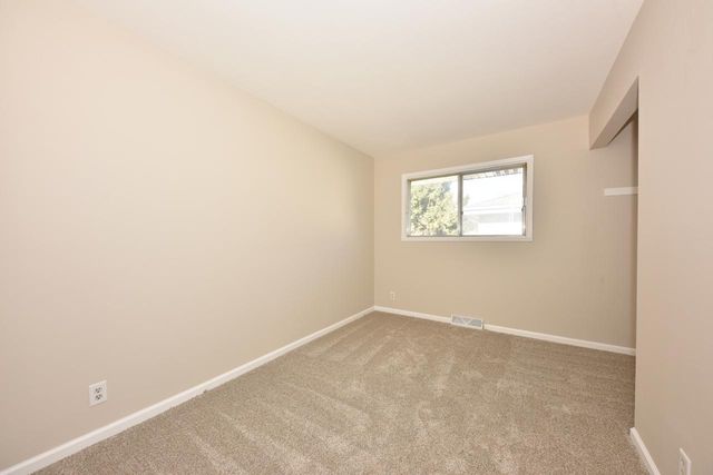 8271 N 106th STREET, Milwaukee, WI 53224