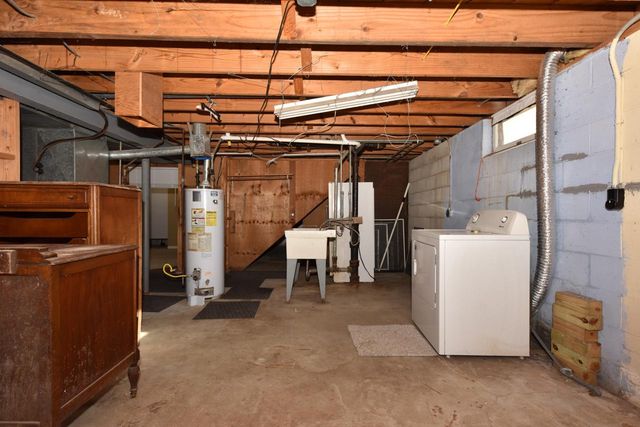 8271 N 106th STREET, Milwaukee, WI 53224