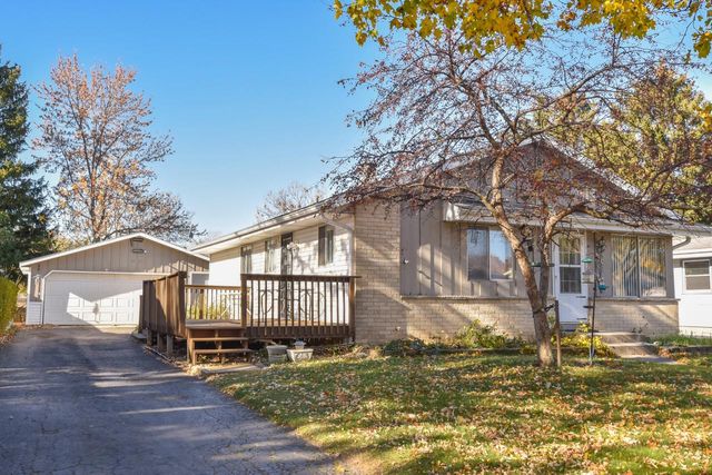 8271 N 106th STREET, Milwaukee, WI 53224