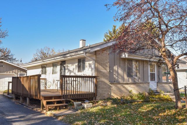 8271 N 106th STREET, Milwaukee, WI 53224