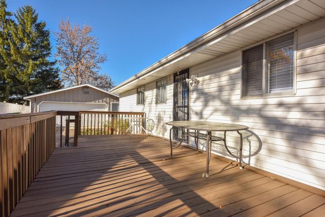 8271 N 106th STREET, Milwaukee, WI 53224