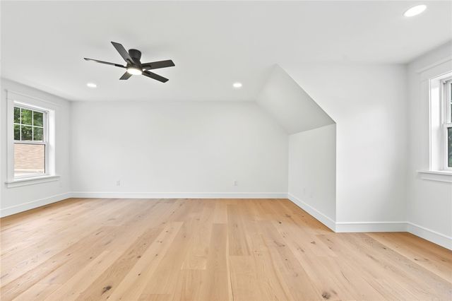 26 Carpenter Avenue, Barrington, RI 02806