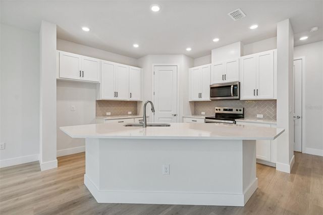 10720 OAK BEND DRIVE, Parrish, FL 34219