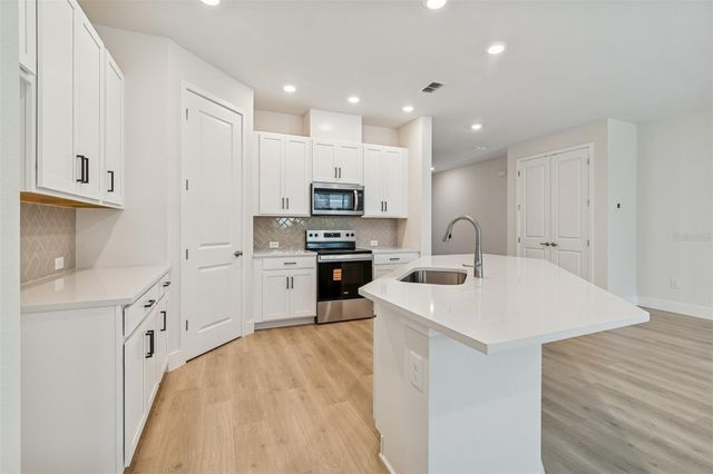 10720 OAK BEND DRIVE, Parrish, FL 34219