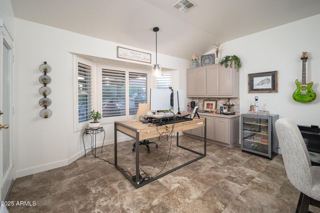 21606 N YELLOWSTONE Circle, Sun City West, AZ 85375