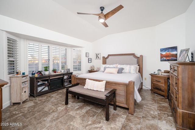 21606 N YELLOWSTONE Circle, Sun City West, AZ 85375