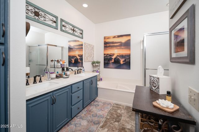 21606 N YELLOWSTONE Circle, Sun City West, AZ 85375