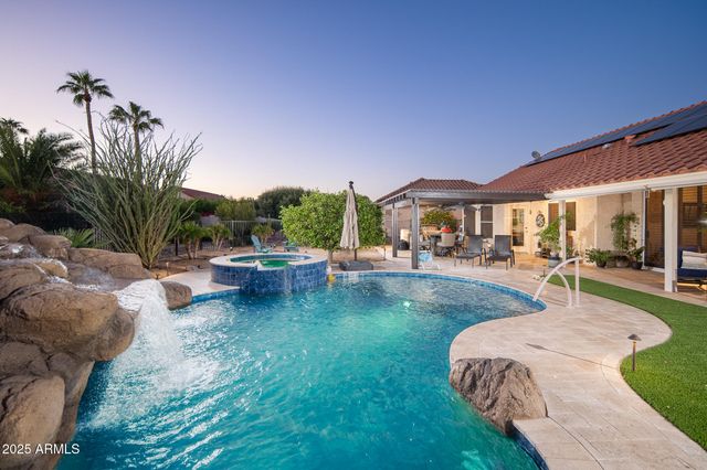 21606 N YELLOWSTONE Circle, Sun City West, AZ 85375