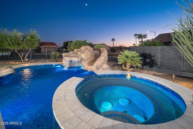 21606 N YELLOWSTONE Circle, Sun City West, AZ 85375