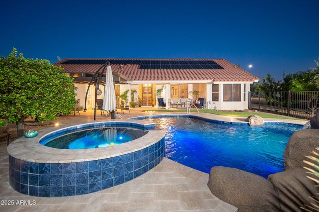 21606 N YELLOWSTONE Circle, Sun City West, AZ 85375