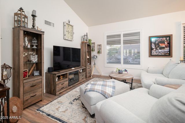 21606 N YELLOWSTONE Circle, Sun City West, AZ 85375