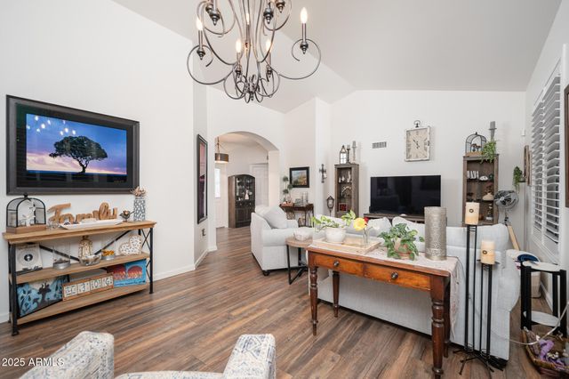 21606 N YELLOWSTONE Circle, Sun City West, AZ 85375