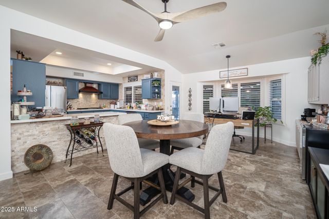 21606 N YELLOWSTONE Circle, Sun City West, AZ 85375