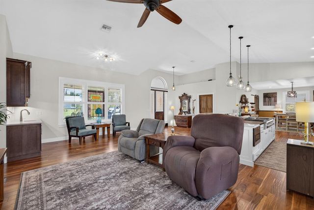 8081 SE Shiloh Terrace, Hobe Sound, FL 33455