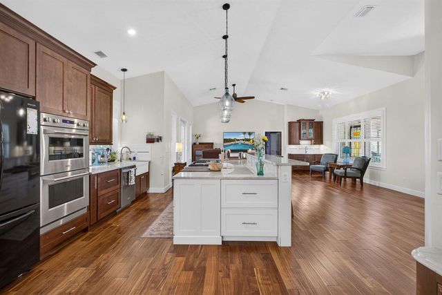 8081 SE Shiloh Terrace, Hobe Sound, FL 33455