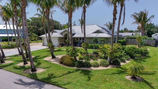 8081 SE Shiloh Terrace, Hobe Sound, FL 33455