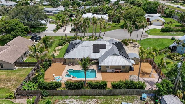 8081 SE Shiloh Terrace, Hobe Sound, FL 33455