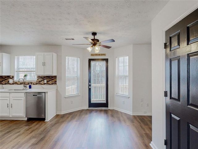 26 Springbottom Drive, Lawrenceville, GA 30046