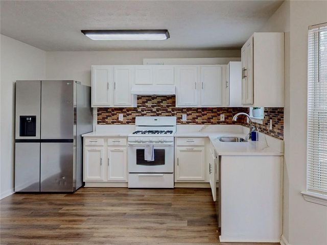 26 Springbottom Drive, Lawrenceville, GA 30046