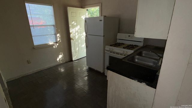 442 SW 41st, San Antonio, TX 78237