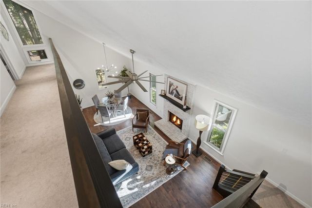 7740 Waters Edge LN, Gloucester Point, VA 23062