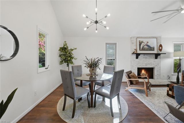 7740 Waters Edge LN, Gloucester Point, VA 23062