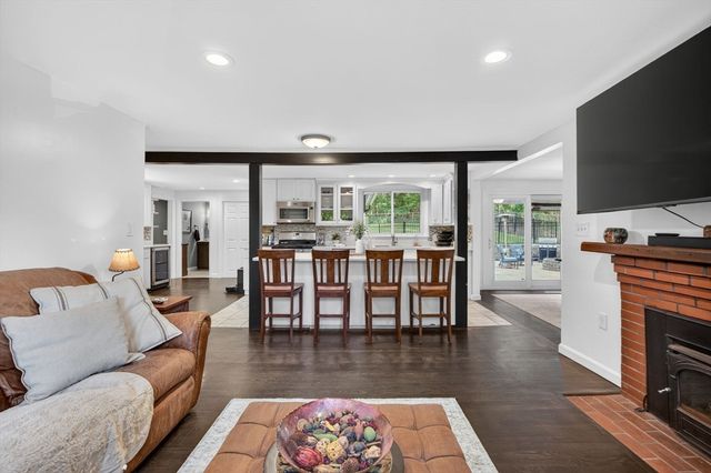 169 Woodland St, Natick, MA 01760