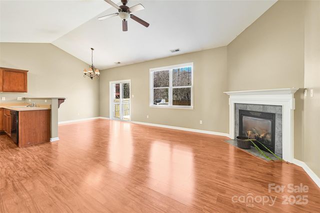 78 Woodcreek Circle, Swannanoa, NC 28778