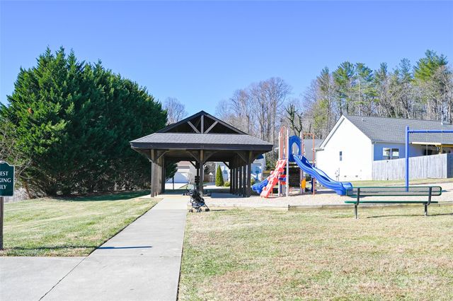 78 Woodcreek Circle, Swannanoa, NC 28778