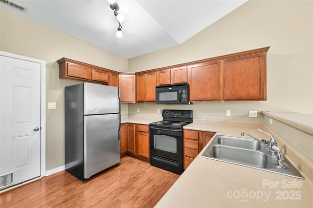 78 Woodcreek Circle, Swannanoa, NC 28778