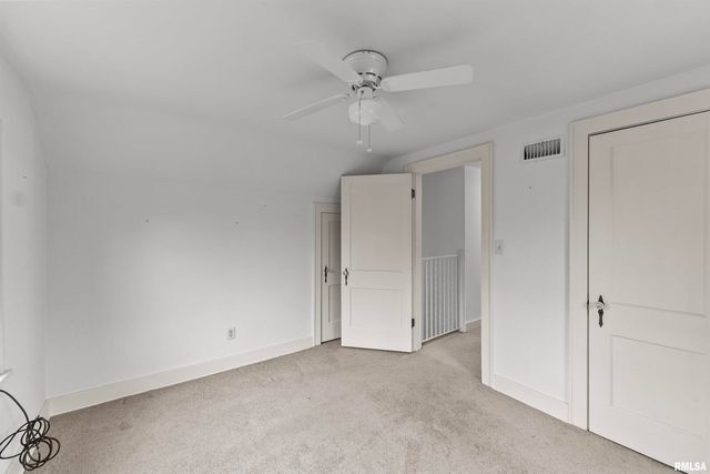 2019 11TH Street Place, East Moline, IL 61244