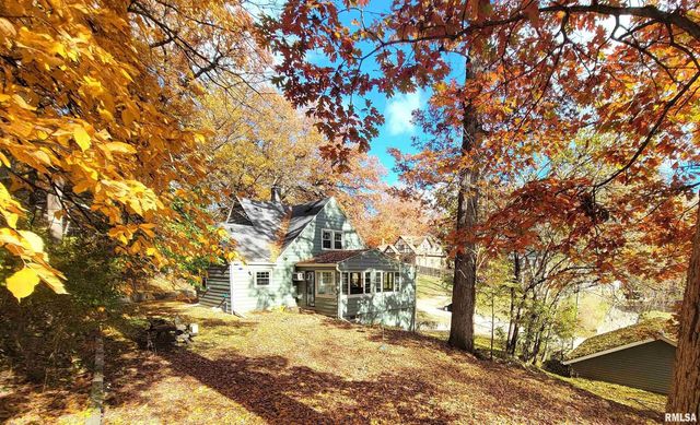 2019 11TH Street Place, East Moline, IL 61244