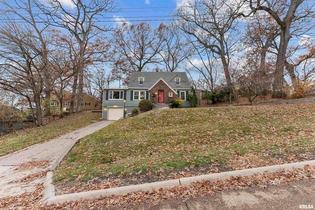 2019 11TH Street Place, East Moline, IL 61244