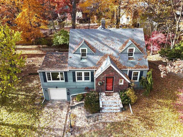 2019 11TH Street Place, East Moline, IL 61244