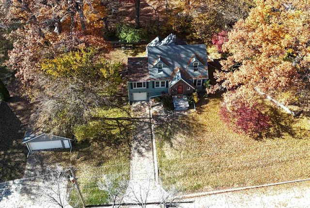 2019 11TH Street Place, East Moline, IL 61244