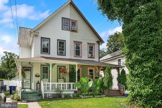 238 CLIFTON AVE, Mount Holly, NJ 08060