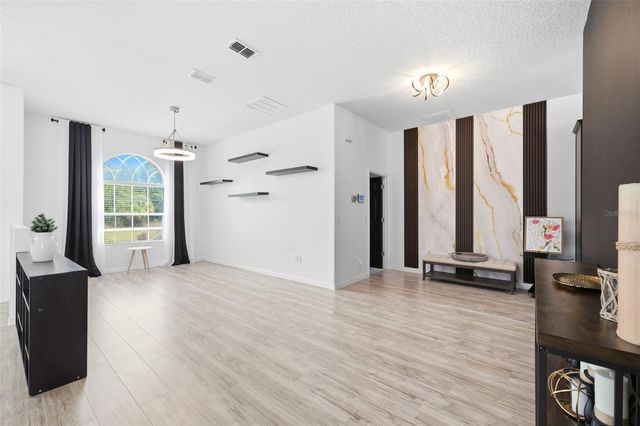 18043 PALMDALE ROAD, Weeki Wachee, FL 34614
