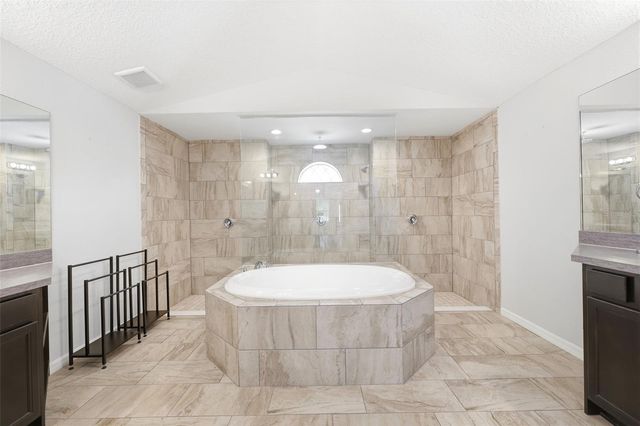 18043 PALMDALE ROAD, Weeki Wachee, FL 34614