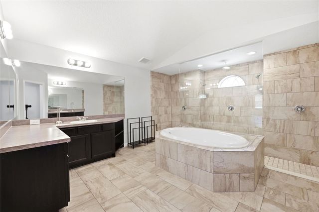 18043 PALMDALE ROAD, Weeki Wachee, FL 34614