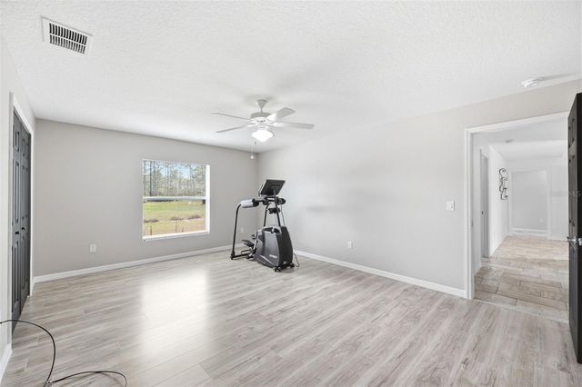 18043 PALMDALE ROAD, Weeki Wachee, FL 34614
