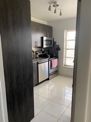 4174 Inverrary Drive 1015, Lauderhill, FL 33319