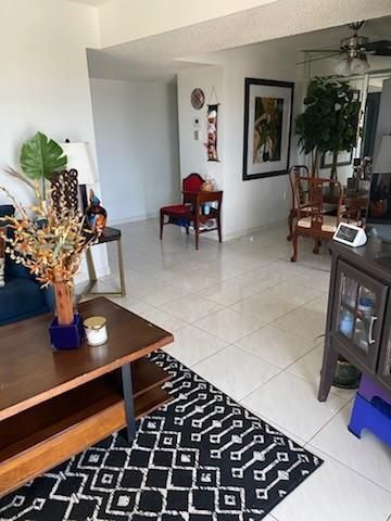 4174 Inverrary Drive 1015, Lauderhill, FL 33319