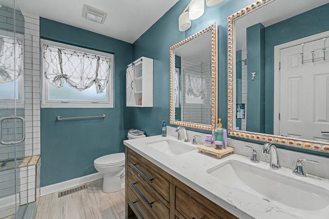 8616 W 144th. Street W, Orland Park, IL 60462