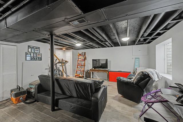 8616 W 144th. Street W, Orland Park, IL 60462