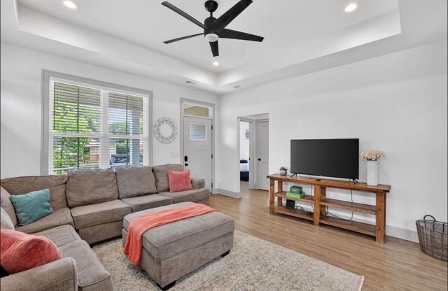 74 Maude Street, Chattanooga, TN 37403