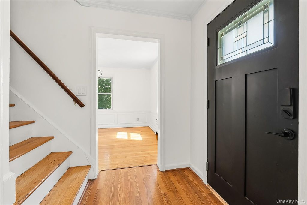 36 Maryton Road, White Plains, NY 10603 — photo 3