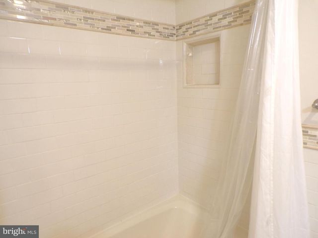5915 PARKRIDGE LN, Alexandria, VA 22310