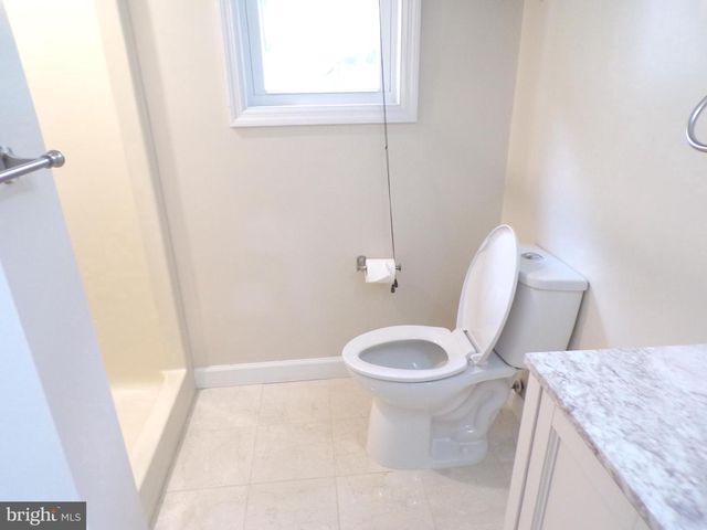 5915 PARKRIDGE LN, Alexandria, VA 22310